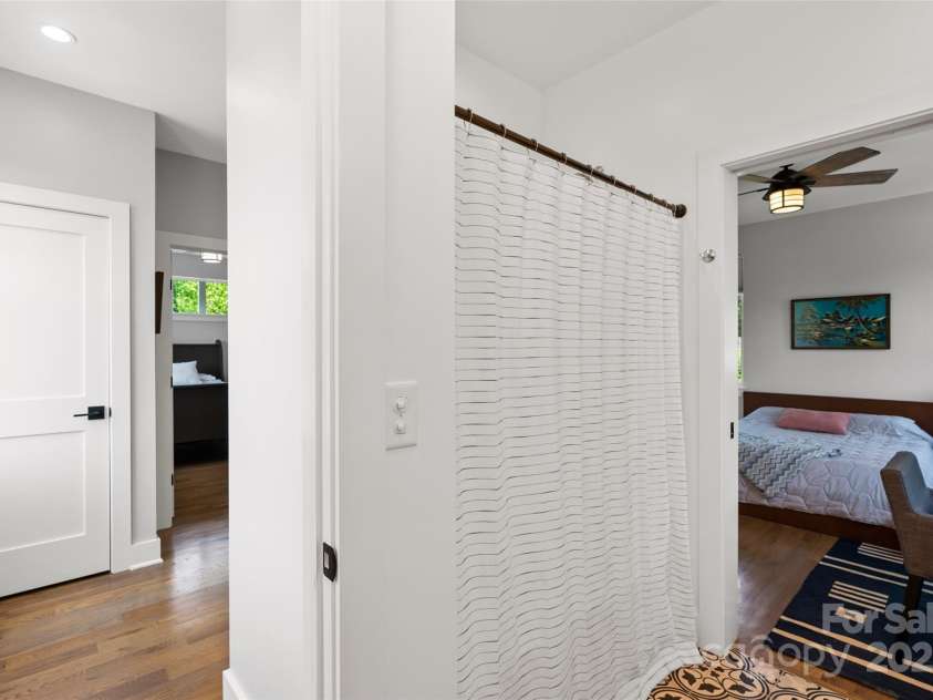 127 Alma Lane, Asheville, NC 28806.  MLS# CAR4278108, YatesRealty ID 25719. Prior listing photos before current tenant