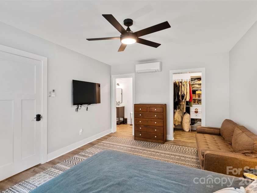 127 Alma Lane, Asheville, NC 28806.  MLS# CAR4278108, YatesRealty ID 25719. Prior listing photos before current tenant