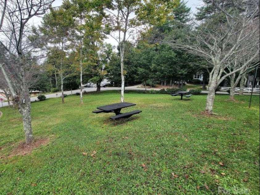 186 Cecil Miller Road, Boone, NC 28607.  MLS# CAR4320656, YatesRealty ID 2572. 