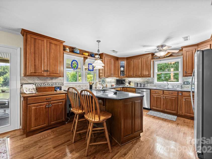 114 Mallard Point, Mount Gilead, NC 27306.  MLS# CAR4275815, YatesRealty ID 25720. 