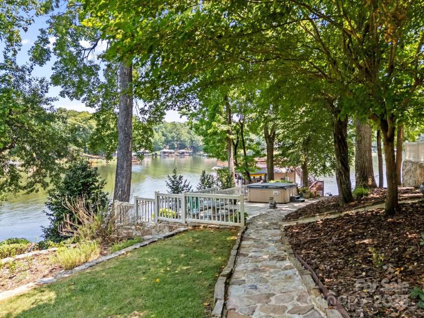 114 Mallard Point, Mount Gilead, NC 27306.  MLS# CAR4275815, YatesRealty ID 25720. 