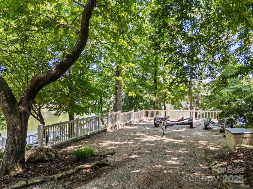 114 Mallard Point, Mount Gilead, NC 27306.  MLS# CAR4275815, YatesRealty ID 25720. 