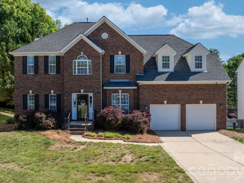 117 Mark Twain Court, Mount Holly, NC 28120.  MLS# CAR4380396, YatesRealty ID 25721. 