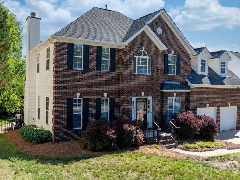 117 Mark Twain Court, Mount Holly, NC 28120.  MLS# CAR4380396, YatesRealty ID 25721. 