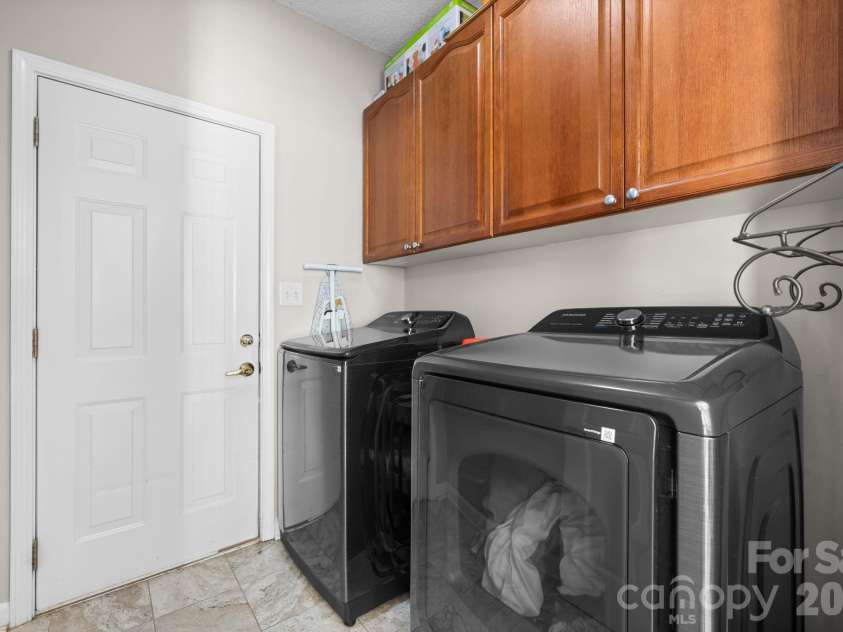 117 Mark Twain Court, Mount Holly, NC 28120.  MLS# CAR4380396, YatesRealty ID 25721. 
