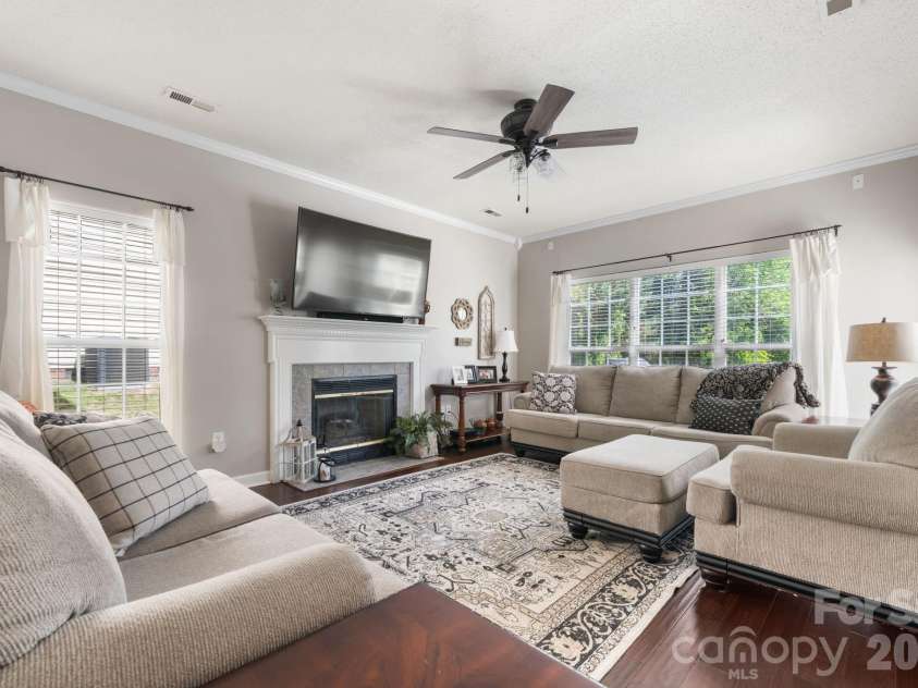 117 Mark Twain Court, Mount Holly, NC 28120.  MLS# CAR4380396, YatesRealty ID 25721. 