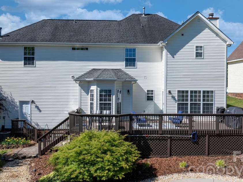 117 Mark Twain Court, Mount Holly, NC 28120.  MLS# CAR4380396, YatesRealty ID 25721. 