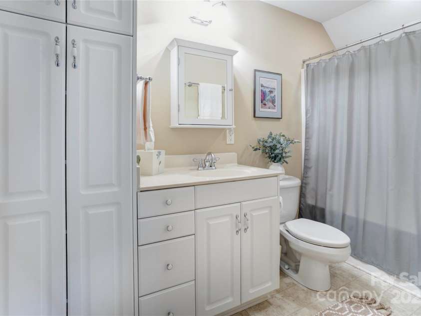 5604 Yorke Street, Concord, NC 28027.  MLS# CAR4279255, YatesRealty ID 25721. 