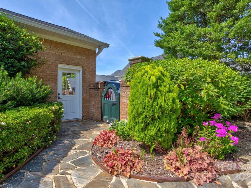 5604 Yorke Street, Concord, NC 28027.  MLS# CAR4279255, YatesRealty ID 25721. 