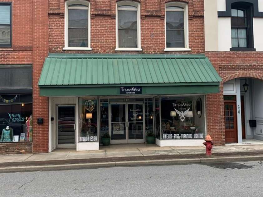 117 Union Street, Morganton, NC 28655.  MLS# CAR4382307, YatesRealty ID 25722. 