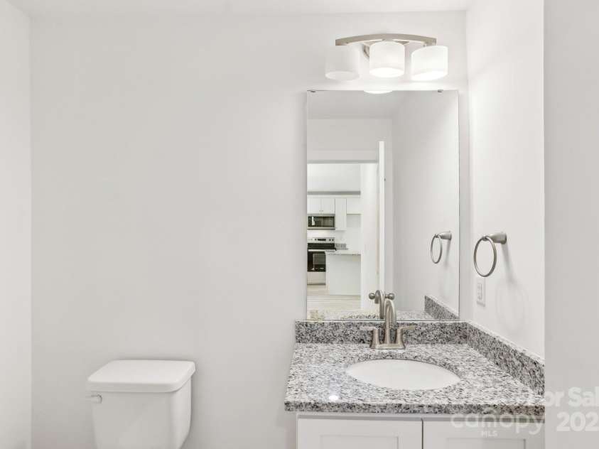 401 Charlotte Avenue, Mount Holly, NC 28120.  MLS# CAR4263002, YatesRealty ID 25722. 