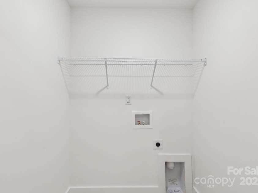 403 Charlotte Avenue, Mount Holly, NC 28120.  MLS# CAR4263084, YatesRealty ID 25723. 