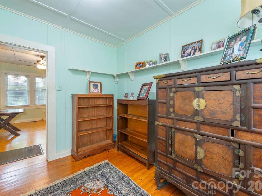 110 Enthoffer Street, Black Mountain, NC 28711.  MLS# CAR4378969, YatesRealty ID 25725. 