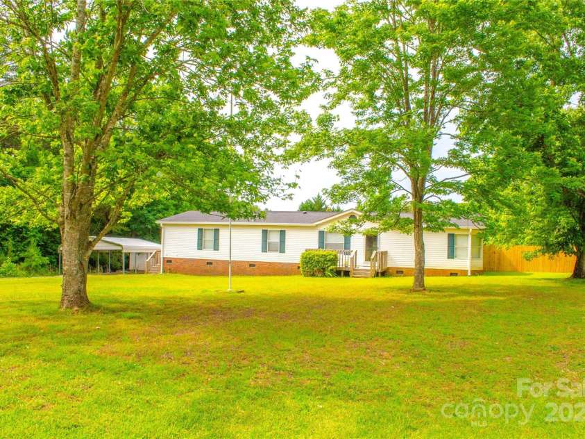 745 Rock Castle Drive, York, SC 29745.  MLS# CAR4257710, YatesRealty ID 25725. 