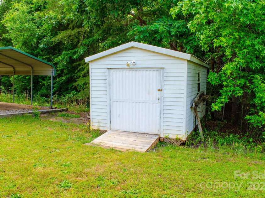 745 Rock Castle Drive, York, SC 29745.  MLS# CAR4257710, YatesRealty ID 25725. 