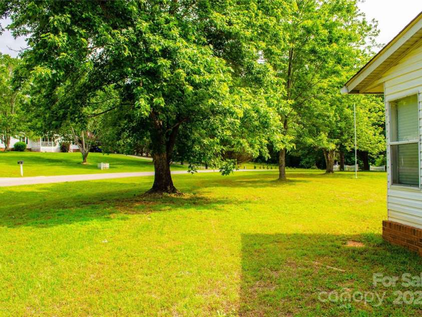 745 Rock Castle Drive, York, SC 29745.  MLS# CAR4257710, YatesRealty ID 25725. 