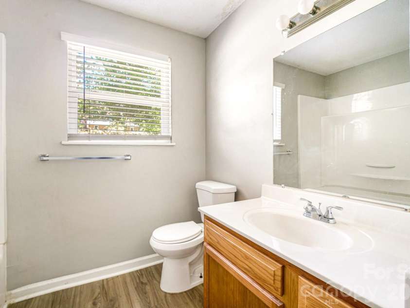 409 Anne Avenue, Waxhaw, NC 28173.  MLS# CAR4381246, YatesRealty ID 25726. 