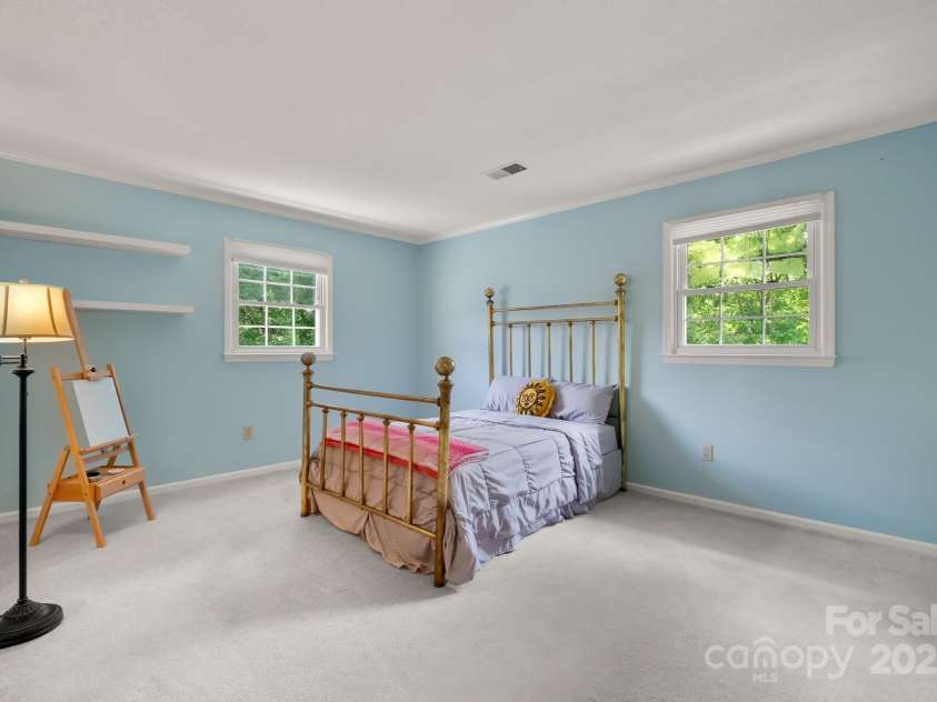 586 Crestside Drive, Concord, NC 28025.  MLS# CAR4279463, YatesRealty ID 25727. 