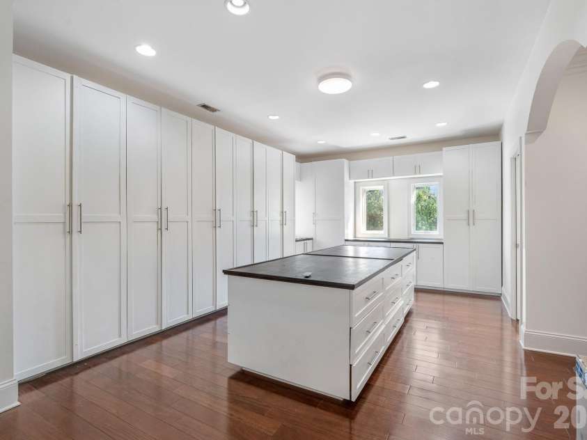 720 Ennis Road, Waxhaw, NC 28173.  MLS# CAR4376487, YatesRealty ID 25727. 
