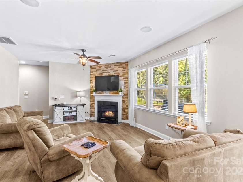 130 Warfield Drive, Mooresville, NC 28115.  MLS# CAR4278096, YatesRealty ID 25728. Great Room with Fireplace
