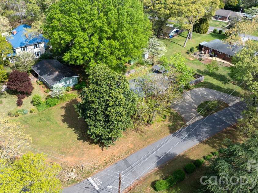 326 Tanner Street, Rutherfordton, NC 28139.  MLS# CAR4369589, YatesRealty ID 25728. 