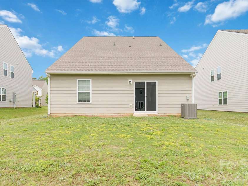 1479 Forkhorn Drive, Monroe, NC 28110.  MLS# CAR4386611, YatesRealty ID 25729. 