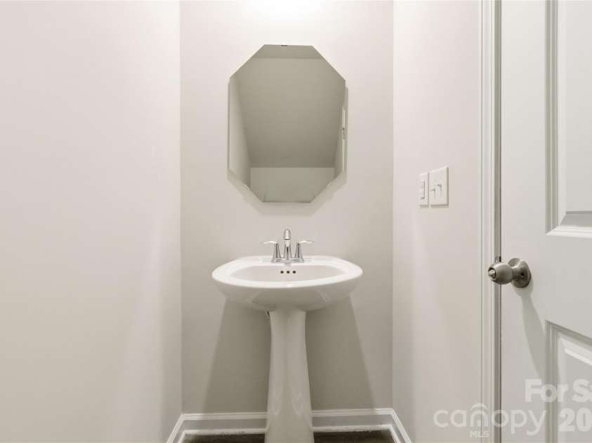 1479 Forkhorn Drive, Monroe, NC 28110.  MLS# CAR4386611, YatesRealty ID 25729. Powder Room on Main