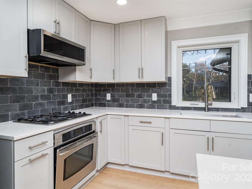 3700 Pinecrest Drive, Gastonia, NC 28056.  MLS# CAR4202930, YatesRealty ID 2573. 