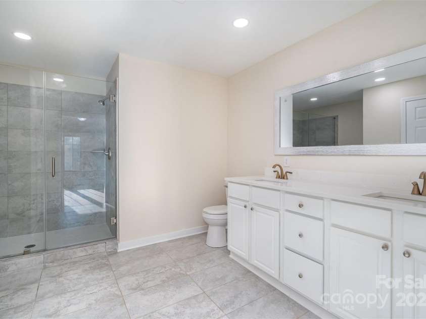 3700 Pinecrest Drive, Gastonia, NC 28056.  MLS# CAR4202930, YatesRealty ID 2573. 