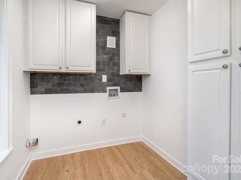 3700 Pinecrest Drive, Gastonia, NC 28056.  MLS# CAR4202930, YatesRealty ID 2573. 