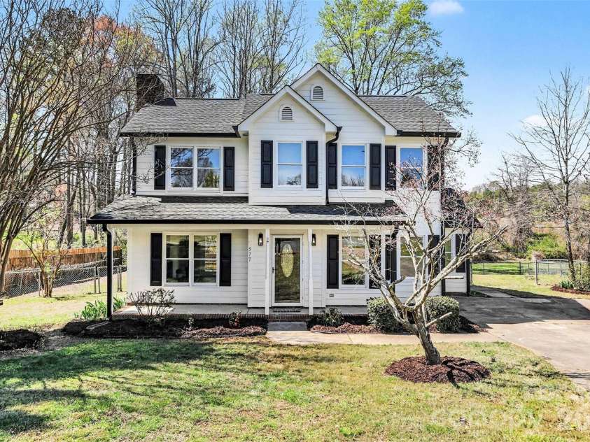 577 Tryon Place, Gastonia, NC 28054.  MLS# CAR4371016, YatesRealty ID 25730. 