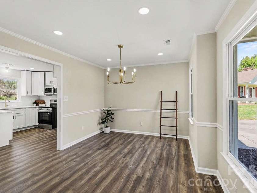 577 Tryon Place, Gastonia, NC 28054.  MLS# CAR4371016, YatesRealty ID 25730. 