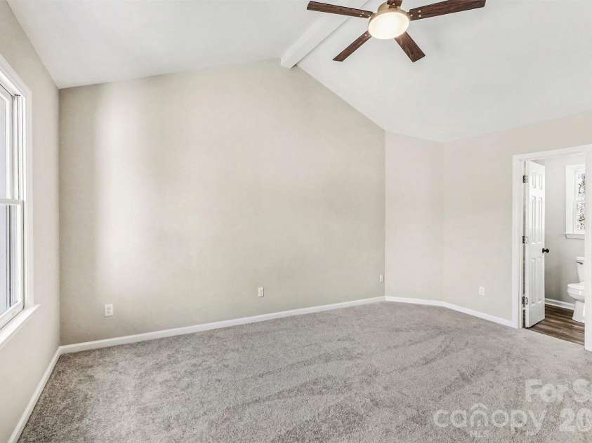 577 Tryon Place, Gastonia, NC 28054.  MLS# CAR4371016, YatesRealty ID 25730. 