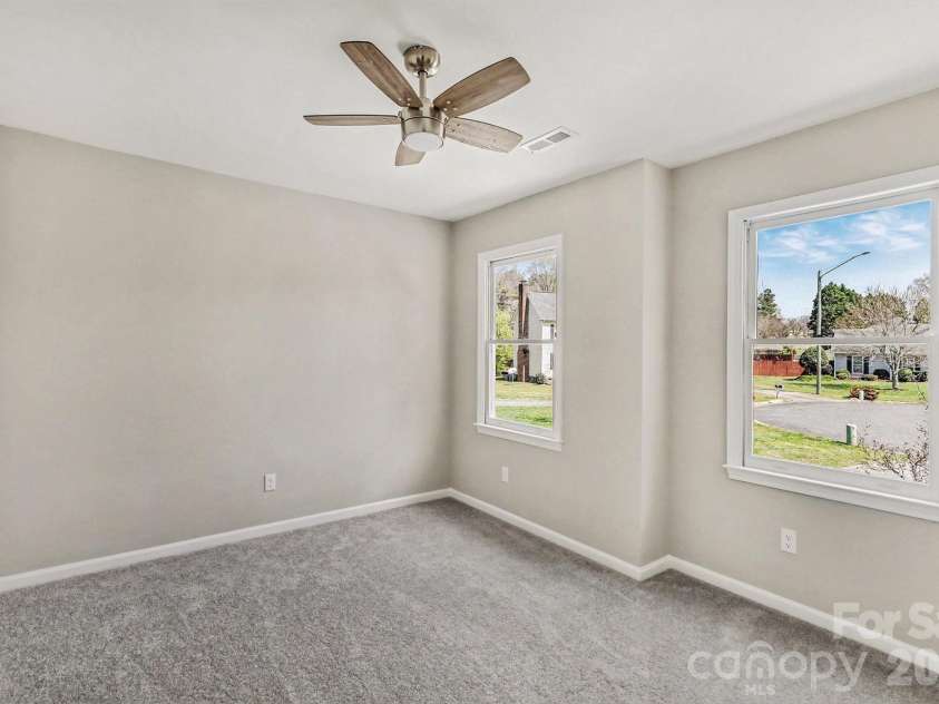 577 Tryon Place, Gastonia, NC 28054.  MLS# CAR4371016, YatesRealty ID 25730. 