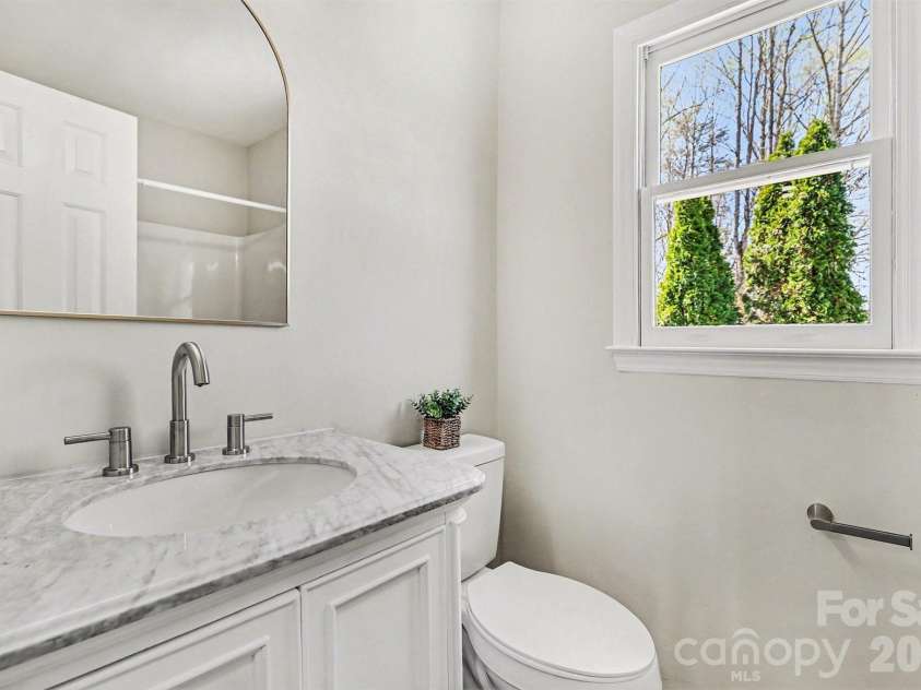 577 Tryon Place, Gastonia, NC 28054.  MLS# CAR4371016, YatesRealty ID 25730. 