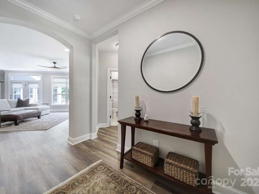 2019 Trailwood Drive, Matthews, NC 28104.  MLS# CAR4278787, YatesRealty ID 25731. 