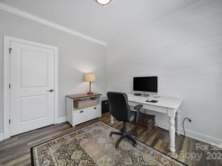 2019 Trailwood Drive, Matthews, NC 28104.  MLS# CAR4278787, YatesRealty ID 25731. 