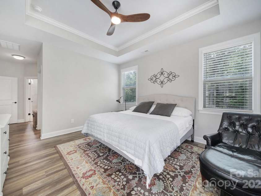 2019 Trailwood Drive, Matthews, NC 28104.  MLS# CAR4278787, YatesRealty ID 25731. 