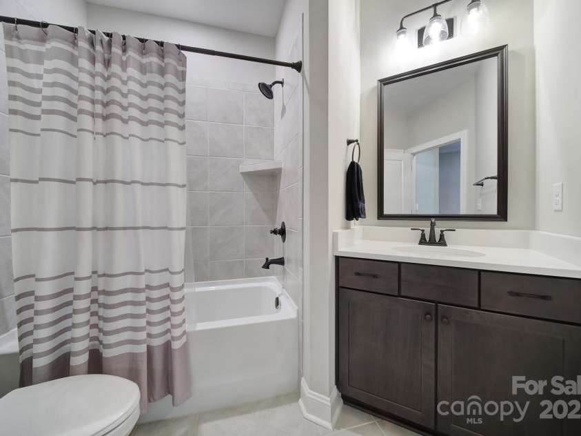 2019 Trailwood Drive, Matthews, NC 28104.  MLS# CAR4278787, YatesRealty ID 25731. 