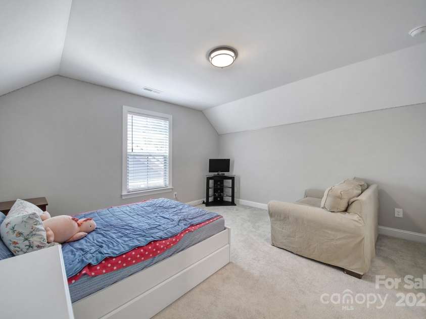 2019 Trailwood Drive, Matthews, NC 28104.  MLS# CAR4278787, YatesRealty ID 25731. 