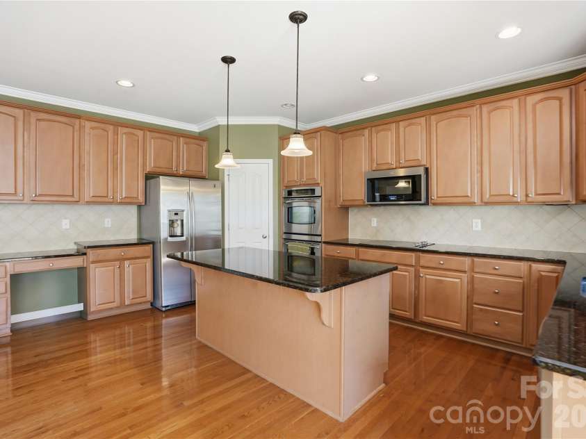 7816 Whisperingwood Drive, Harrisburg, NC 28075.  MLS# CAR4377272, YatesRealty ID 25732. 