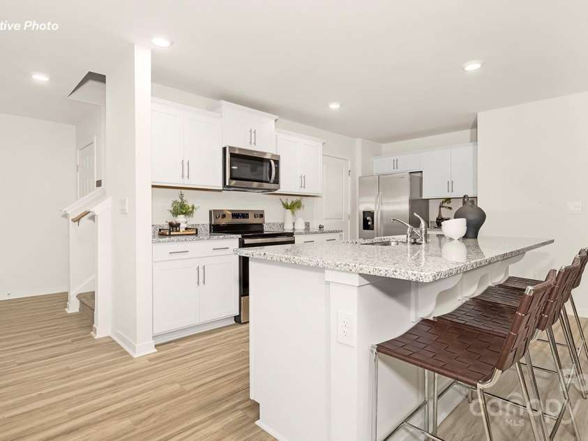 12019 Zazu Way, Charlotte, NC 28215.  MLS# CAR4271169, YatesRealty ID 25733. 