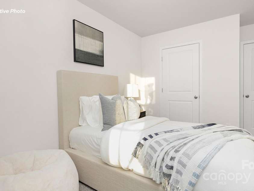 12019 Zazu Way, Charlotte, NC 28215.  MLS# CAR4271169, YatesRealty ID 25733. 