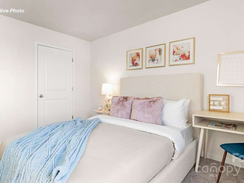 12019 Zazu Way, Charlotte, NC 28215.  MLS# CAR4271169, YatesRealty ID 25733. 