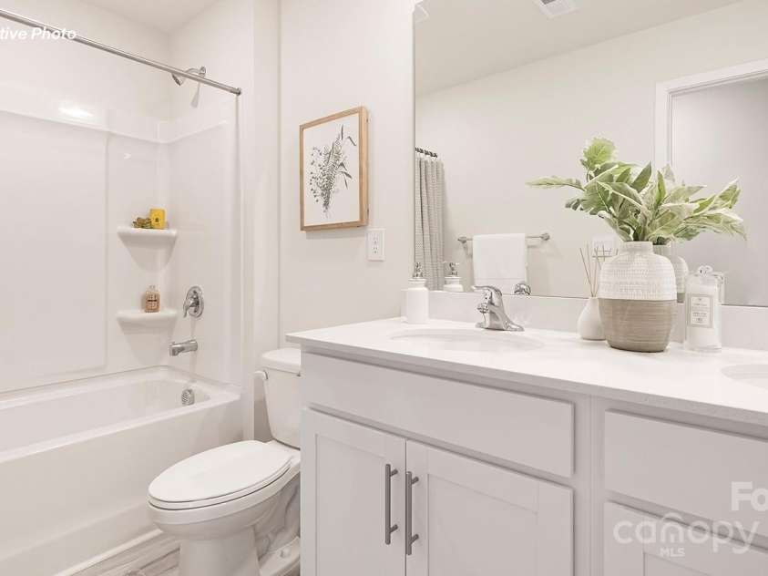 12019 Zazu Way, Charlotte, NC 28215.  MLS# CAR4271169, YatesRealty ID 25733. 