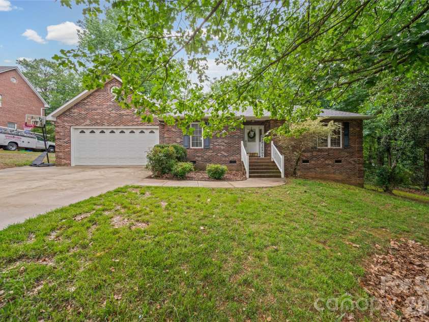 2920 Noritake Trail, Albemarle, NC 28001.  MLS# CAR4386216, YatesRealty ID 25733. 