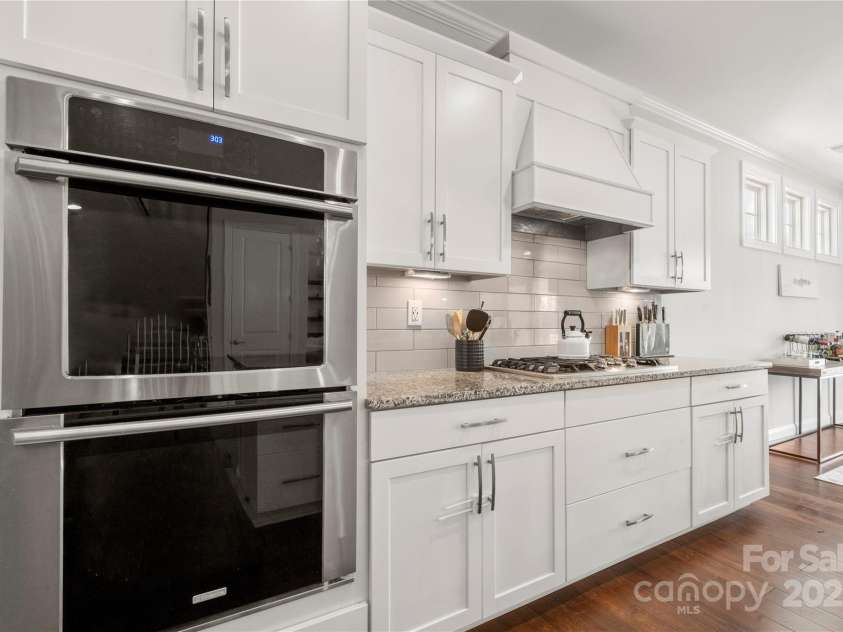 12415 Es Draper Drive, Huntersville, NC 28078.  MLS# CAR4275514, YatesRealty ID 25734. 