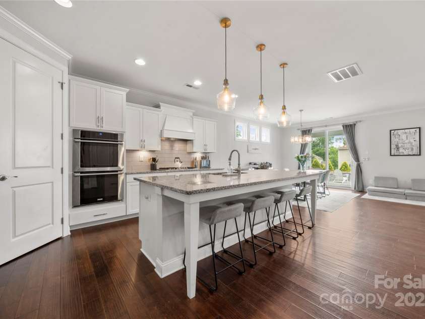 12415 Es Draper Drive, Huntersville, NC 28078.  MLS# CAR4275514, YatesRealty ID 25734. 