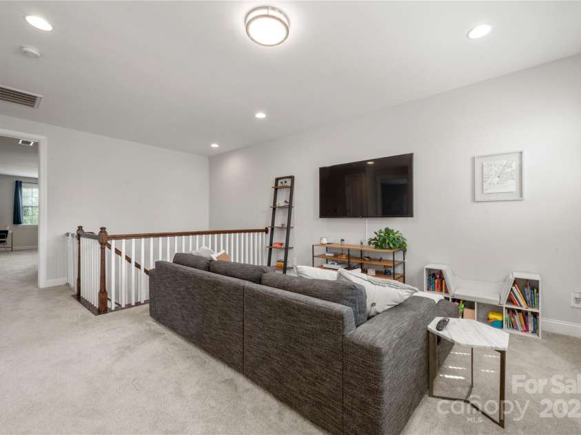 12415 Es Draper Drive, Huntersville, NC 28078.  MLS# CAR4275514, YatesRealty ID 25734. 