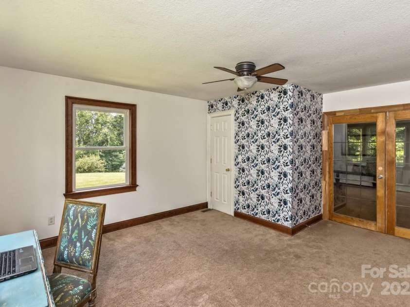 170 Beaverdam Loop Road, Candler, NC 28715.  MLS# CAR4271034, YatesRealty ID 25735. 